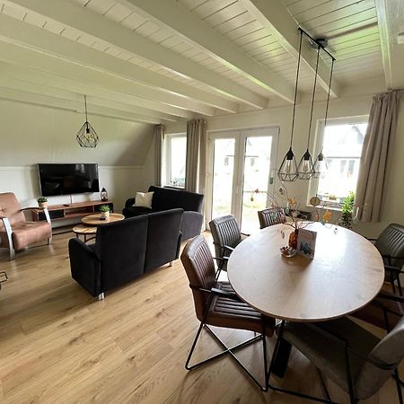 Vakantiepunt 142 - Moderne Vakantiewoning Aan Het Water! Gramsbergen Dış mekan fotoğraf