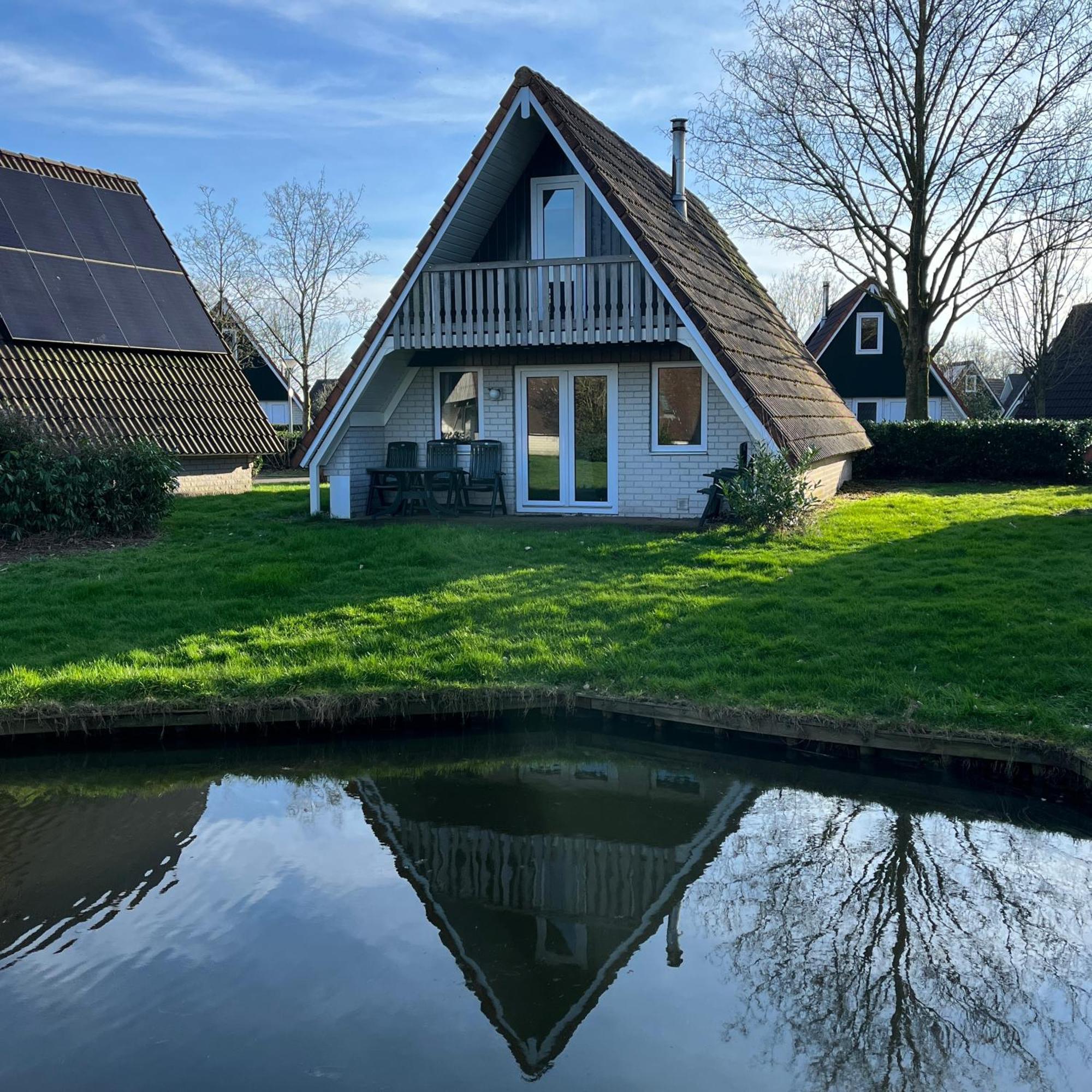 Vakantiepunt 142 - Moderne Vakantiewoning Aan Het Water! Gramsbergen Dış mekan fotoğraf